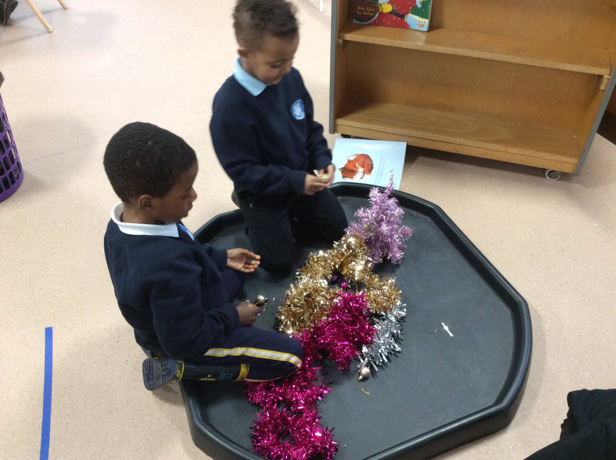 MissNeishCVP's tweet photo. We loved all of our festive play activities today! 🎄 @CanalViewPSEdin https://t.co/xPH65vf11Z