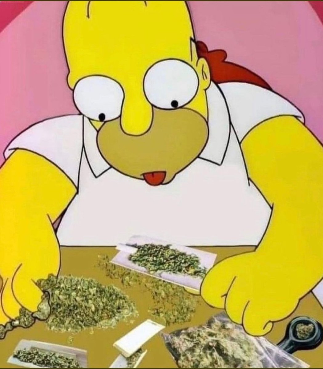 DrDream420's tweet photo. Me the second I get home from work https://t.co/8jwSHTKUaR