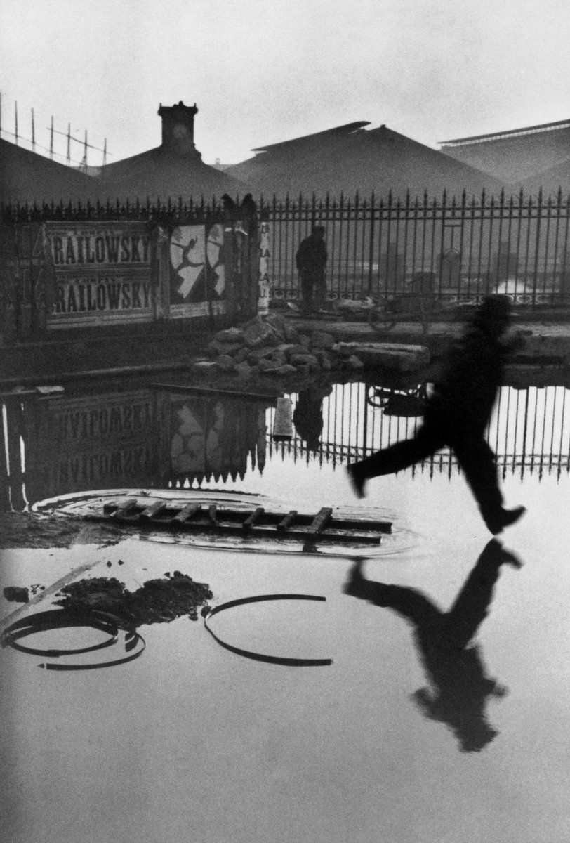 graveyard180's tweet photo. I choose this photo because I see it as really cool art. I've always loved messing with reflections, whether mirror, or water. It just creates such a pretty picture. https://t.co/AMHltvAGQm
