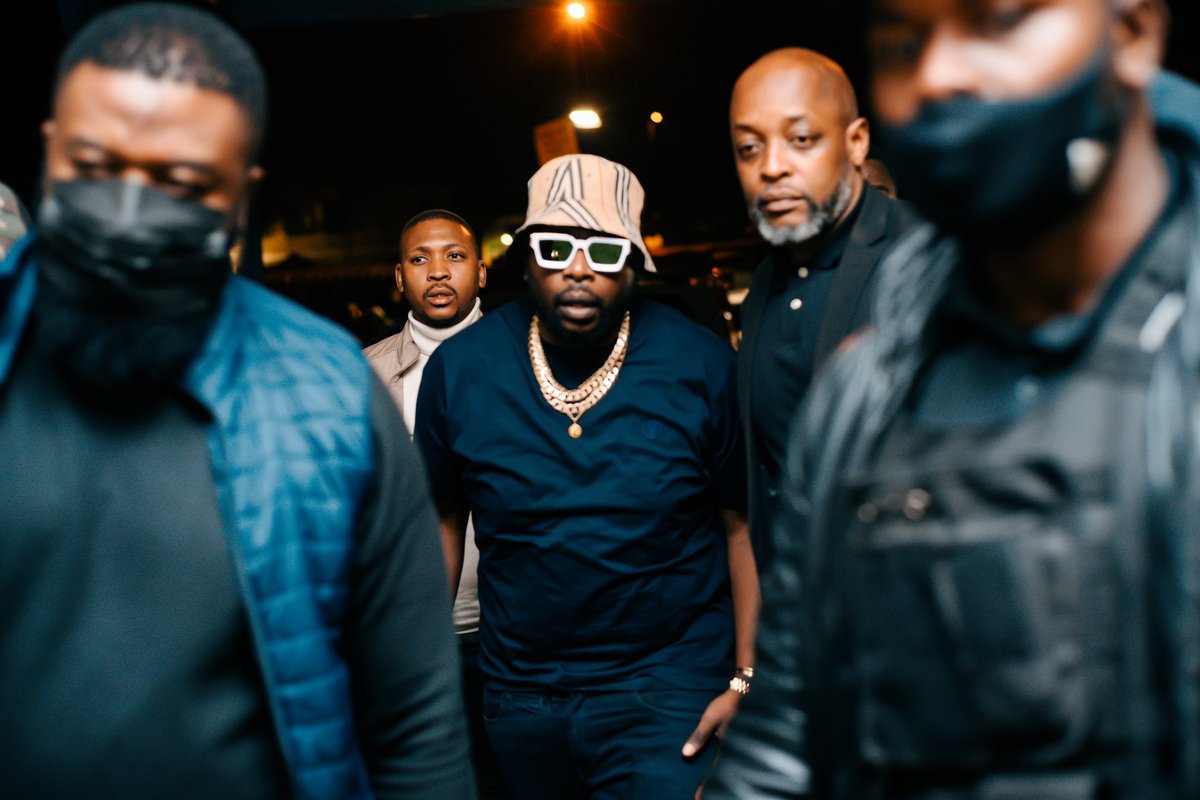 GravityLifesty1's tweet photo. Maphorisa coming through at our #InfinitySaturdays.
#gravity https://t.co/zyllbuA9D3