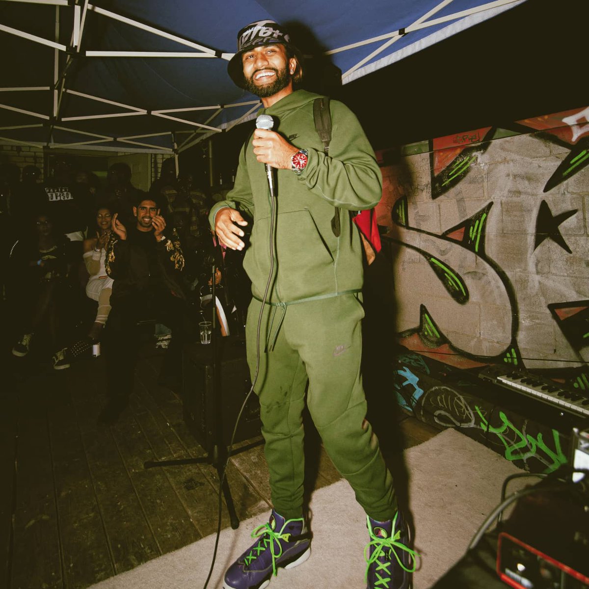 Spitty_'s tweet image. A legendary 2 months performing all over the city💥

Seizing every opportunity offered. Since my album dropped, there's hardly been a day where I've just chilled at home, &amp;amp; I wouldn't ask for it any other way 🤞🏼
Like the title of track 1, I got No Time To Waste ⏰