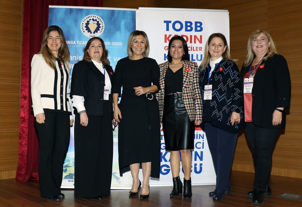 mutso48's tweet photo. MUĞLA KGK, EGE BÖLGE TOPLANTISINDA İLİMİZİ TEMSİL ETTİ
TOBB KGK Ege Bölge Toplantısı Manisa Ticaret ve Sanayi Odası ev sahipliğinde gerçekleştirildi. 5 Aralık Kadın Hakları Gününde planlanan toplantıya Muğla’yı temsilen KGK Başkanı Çahan ve kurul üyeleri katılım sağladı. #mutso https://t.co/Gs22BqitNy