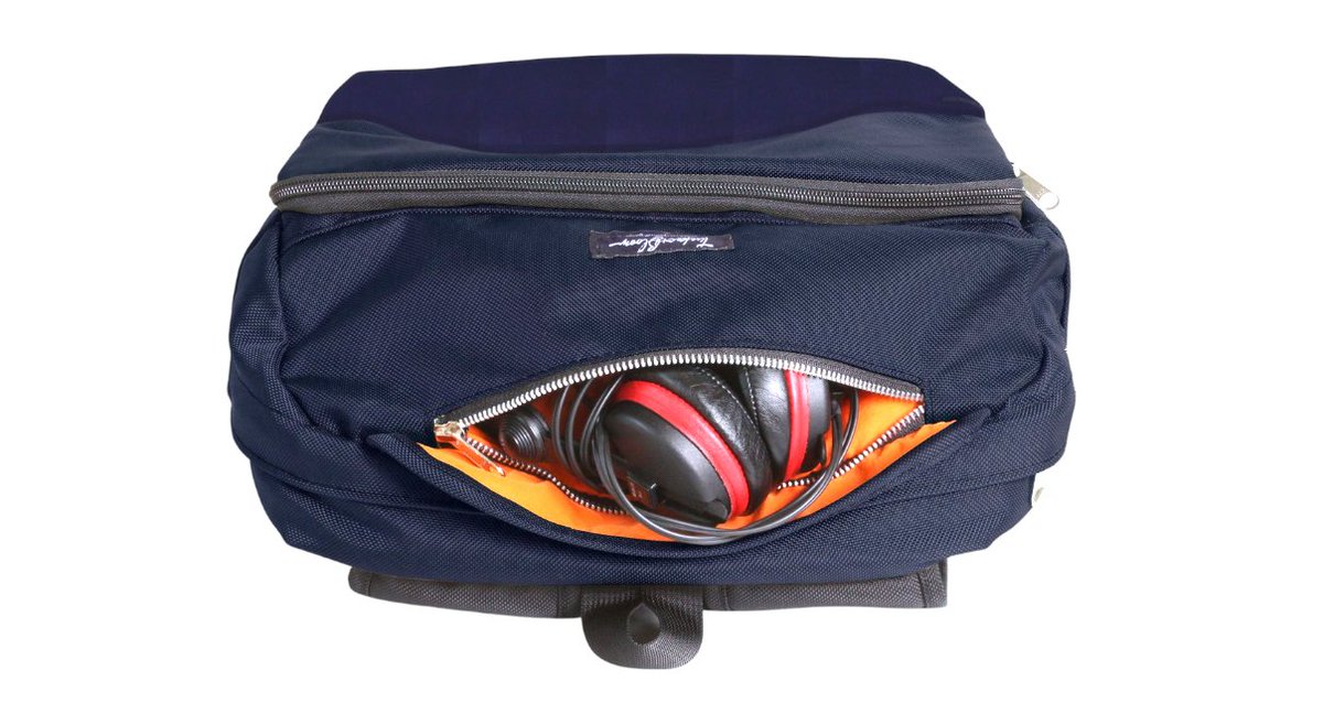 #RT <a href="/DigitalDJTips/">Digital DJ Tips</a>: The perfect backpack for carrying vinyl 👌 <a href="/tuckerbloom/">Tucker & Bloom</a> #djing digitaldjtips.com/reviews/tucker…