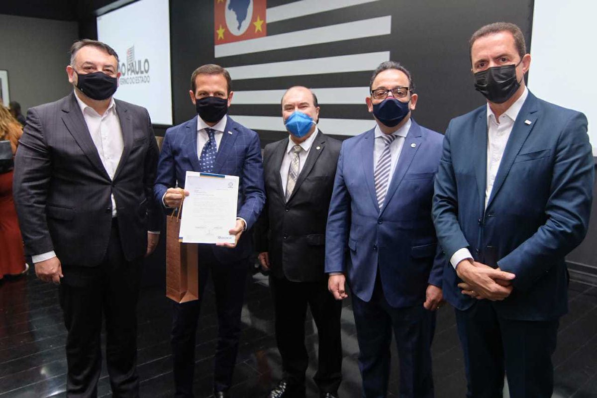 Fenaconfed's tweet photo. Nesta segunda-feira (06/12), o presidente da FENACON, Sérgio Approbato, se reuniu com o governador de São Paulo, João Doria, e formalizou o convite para a CONESCAP e CONVECON 2022.

Adquira seu ingresso em: https://t.co/GXl6oJw5kG 

#FENACON  #conescap #convencon #sp #Joaodoria https://t.co/8LkQ7ra5r6