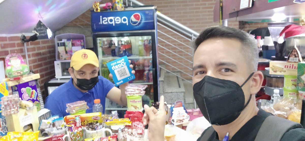 No cargaba efectivo y muy pocos bs en cuenta... Pero le vine a <a href="/cafemicosa/">cafe mi cosa</a> y me pude tomar mi refresco pagando con #dash aquí en el #CityMarket .. 

La confianza de intercambiar valor x producto!! 

@DaleConDash 
<a href="/leuryfernandes1/">Leury Fernandes</a> 
<a href="/ernestocontrer/">Ernesto Contreras</a>