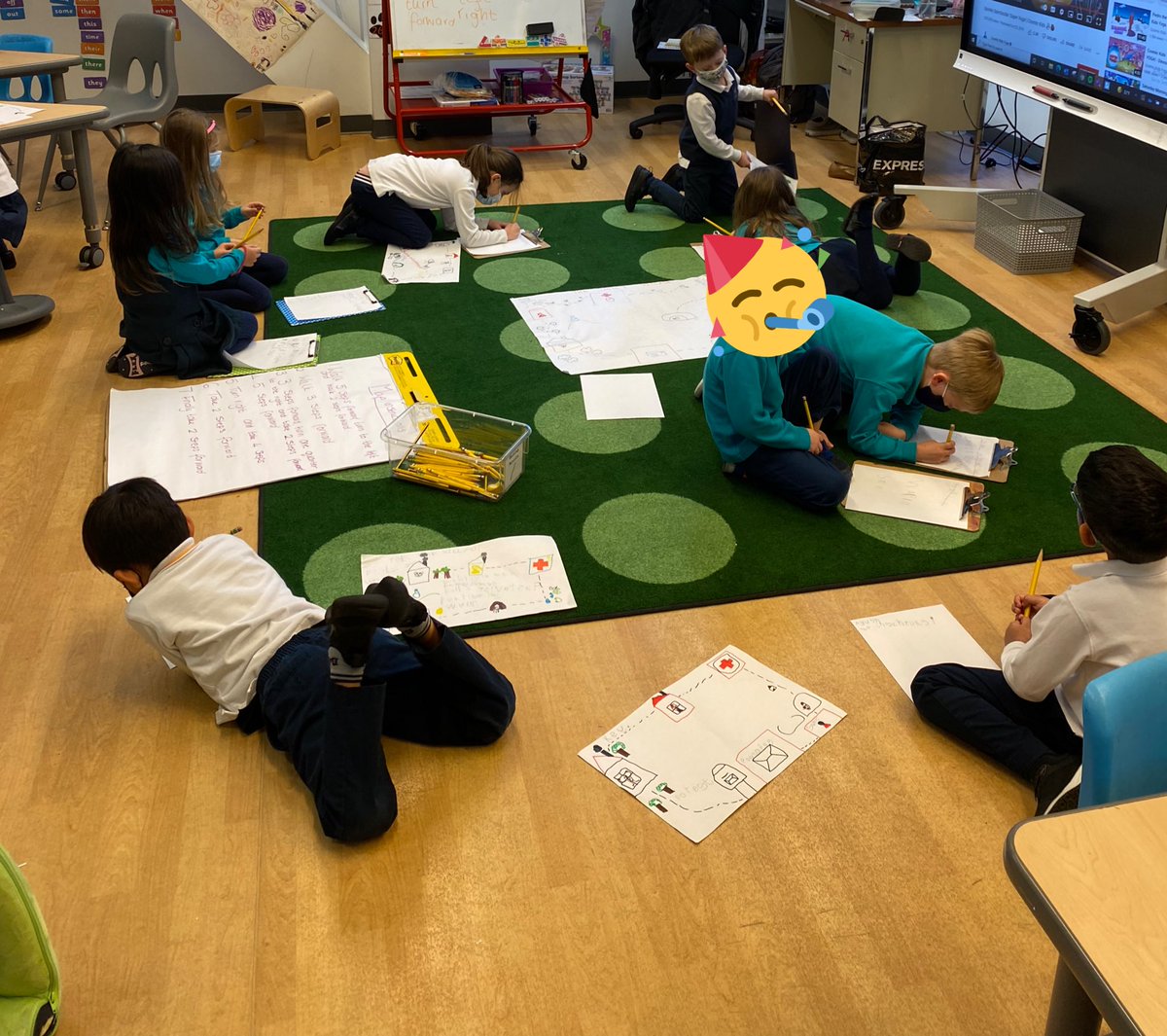 BISCLPYear1's tweet photo. The #JollyJaguars are using their maps to write instructions to help #JollyPostman deliver all of his letters! @BISCLincolnPark https://t.co/NhimtrDSHr