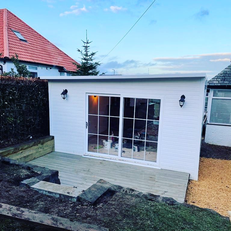 MKM_PS's tweet photo. Operation garden room nearly complete!🏡 🏡

Drop us a DM to find out more about our garden room transformations.☝️

https://t.co/h5VcpwkCEe 📱 https://t.co/OIq7yEQ8F8