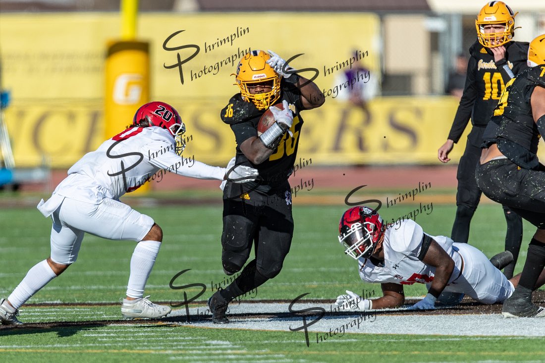 D5gang's tweet image. Full fall season highlights|4 for 3 eligibility|December Graduate🔥❗️ hudl.com/v/2GHEwP