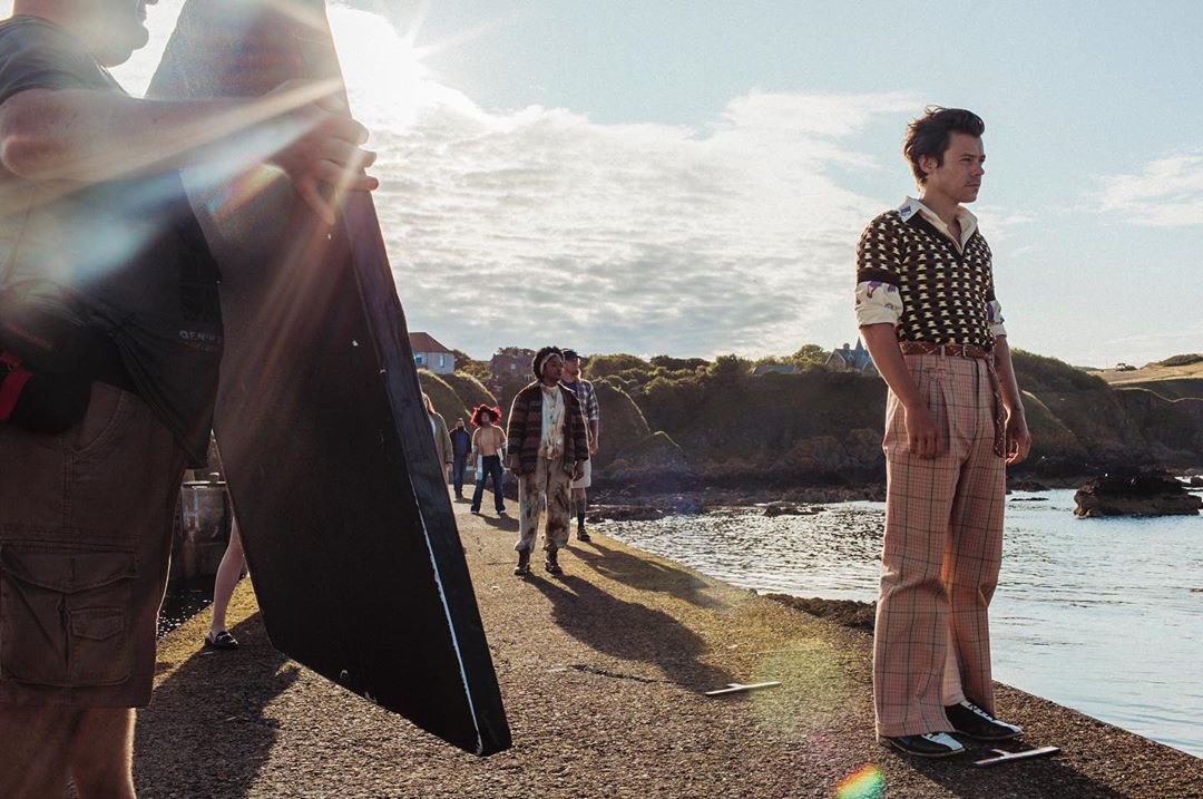 hsdaily's tweet image. Two years ago Harry released the first official single off Fine Line, and the rest was history. #AdoreYou 🐟