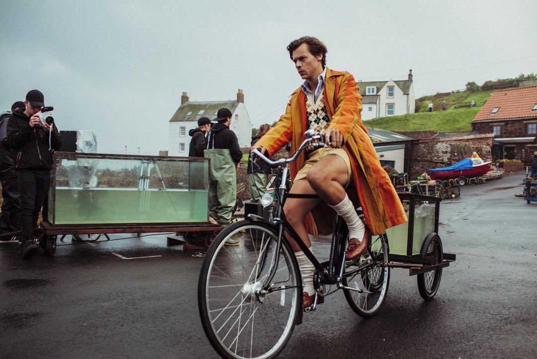 hsdaily's tweet image. Two years ago Harry released the first official single off Fine Line, and the rest was history. #AdoreYou 🐟