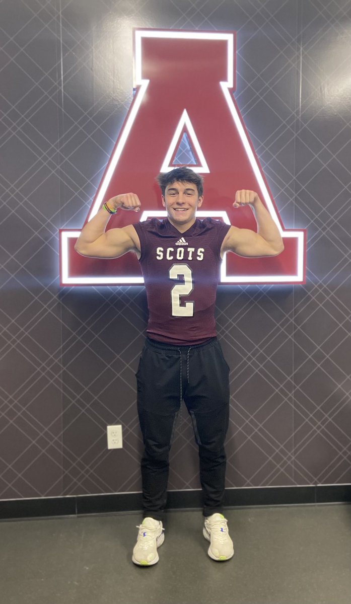 Thanks to <a href="/AlmaScotsFB/">Alma College Football</a> <a href="/CoachP_Alma/">Jason Polmanteer</a> and <a href="/CoachCouchAlma/">Jason Couch</a> for an awesome visit today!!
