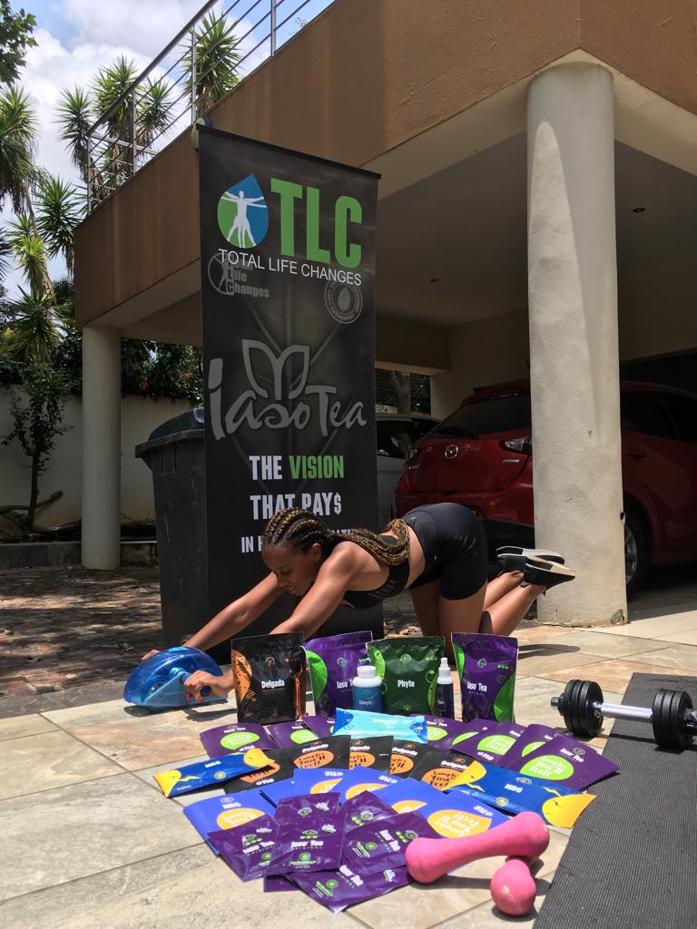itsLydiaHoney's tweet photo. This is what I'm focusing on this December pls. Don't invite me to parties, I will rather attend seminars or work out/ motivation sessions.

We are executing and working towards our 2022 goals 🙌 💪 

#lydz_andhealth #TeamTLC #tlchq #TLC #1000families @TLCHQ @onks_mag https://t.co/VWmIf186JJ