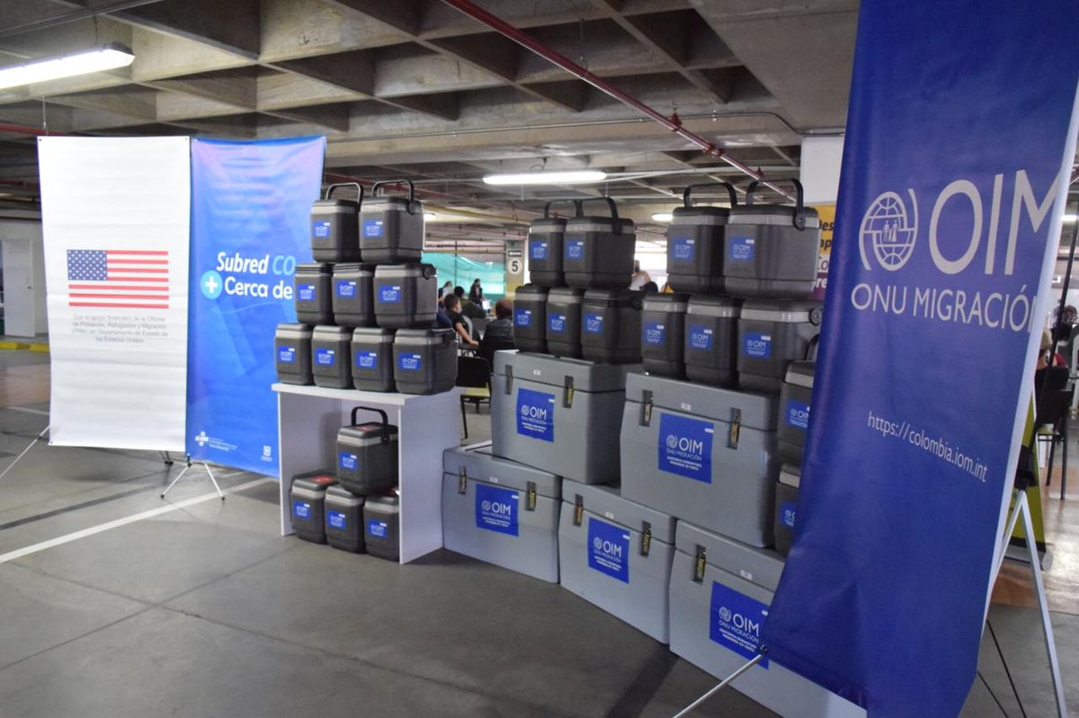 SubRedCentroOri's tweet photo. Entre los elementos recibidos están: 
👉🏼25 termos 
👉🏼25 maletines médicos 
👉🏼10 cajas térmicas 
👉🏼Segunda donación 
La OIM apoya la vacunación para personas emigrantes 👌🏼 https://t.co/uca7sl7Fub