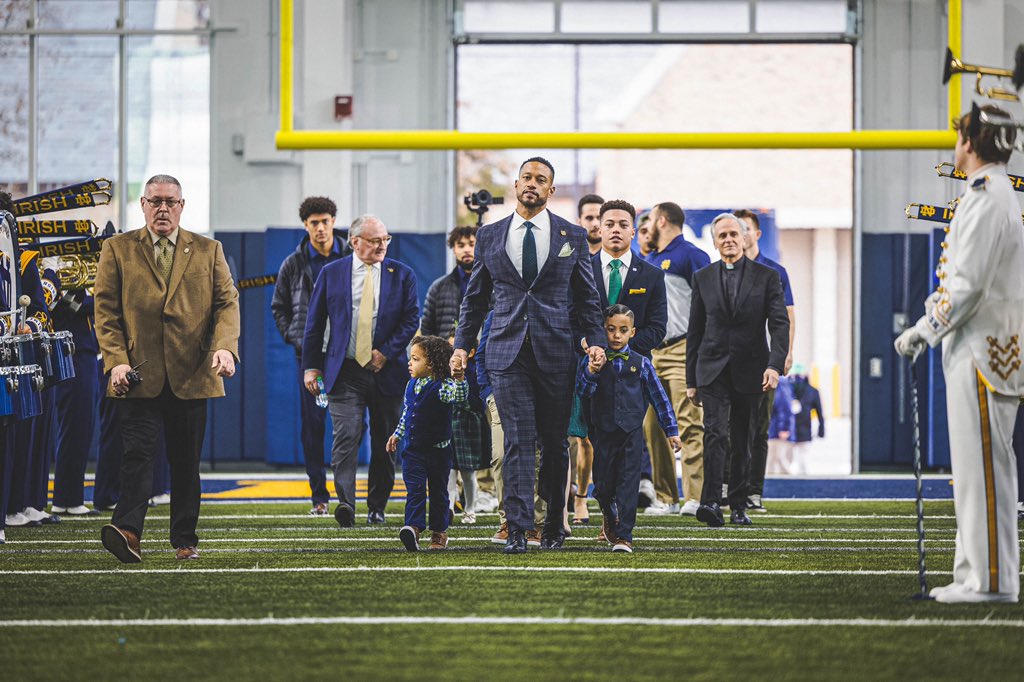 NDFootball's tweet photo. 📍 𝐇𝐎𝐌𝐄

#GoIrish https://t.co/A2jcm2rj0n