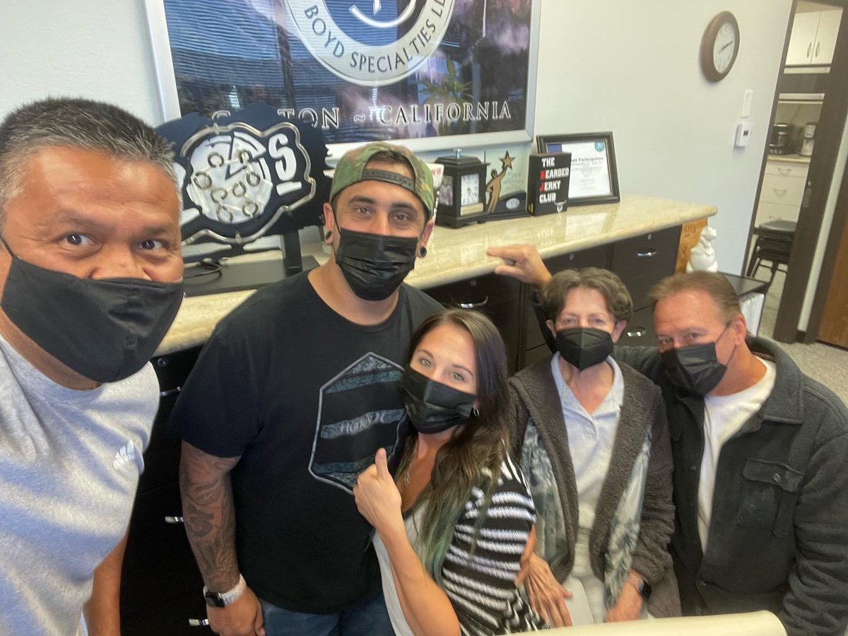 EchevarriaFor's tweet photo. SMALL BUSINESS of the WEEK. Please support your COLTON small businesses. A hidden gem in our city with the best jerky has got to be the Carnivore Candy. I hope will swing by and support this family owned &amp; operated shop at 1016 E Cooley Dr, Colton CA 92324
#ShopColtonToHelpColton https://t.co/0MgLGycuGV