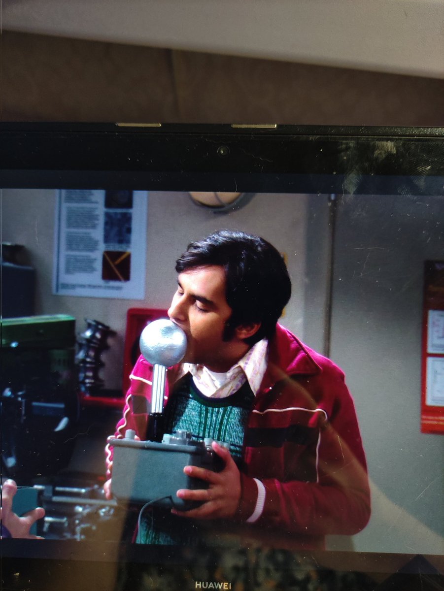 Yarashome's tweet photo. 🏳‍🌈
#тбв #теориябольшоговзрыва #TheBigBangTheory https://t.co/FdklzPTT4B