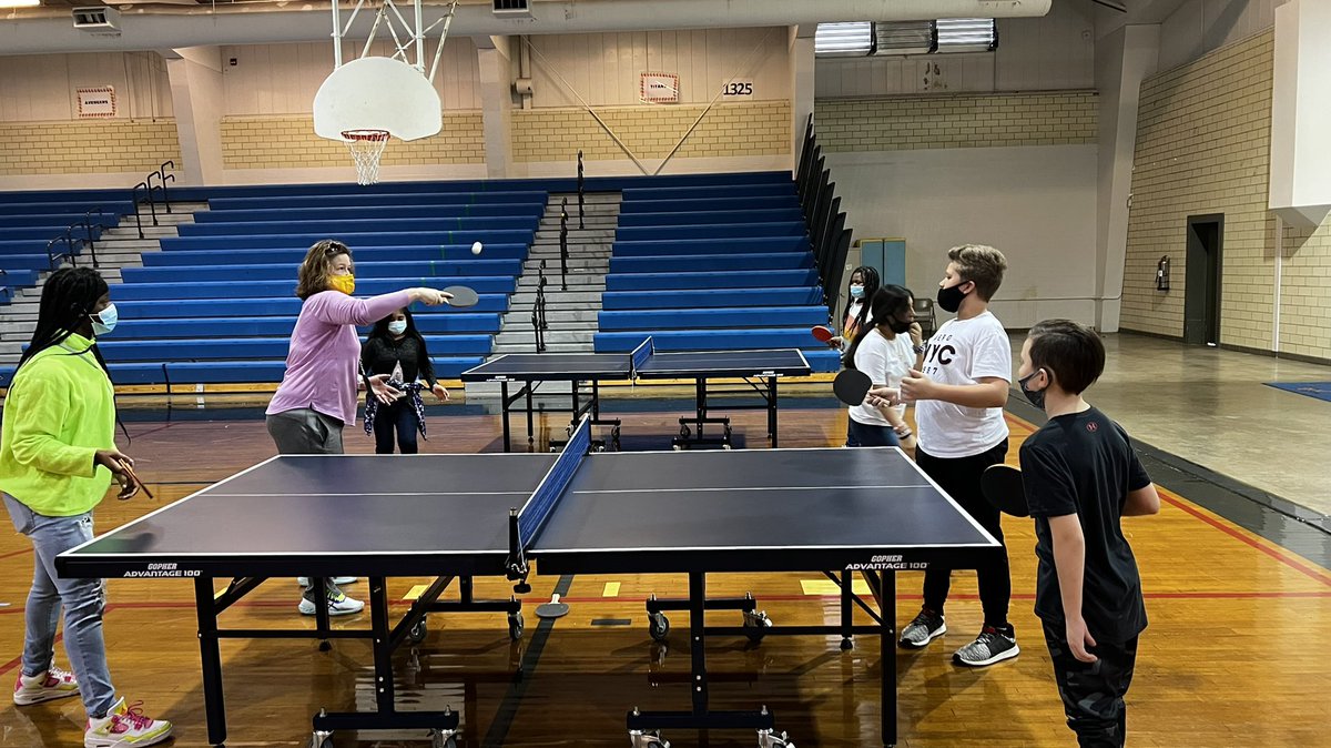 meme3rat's tweet photo. At @TJPatriots, Mr. Lawrence doesn’t teach #physed—he teaches the #wideworldofsports! Today #FlatMeMe played table tennis with his 6th graders! #JCPSHPE https://t.co/gbcG71ZZel