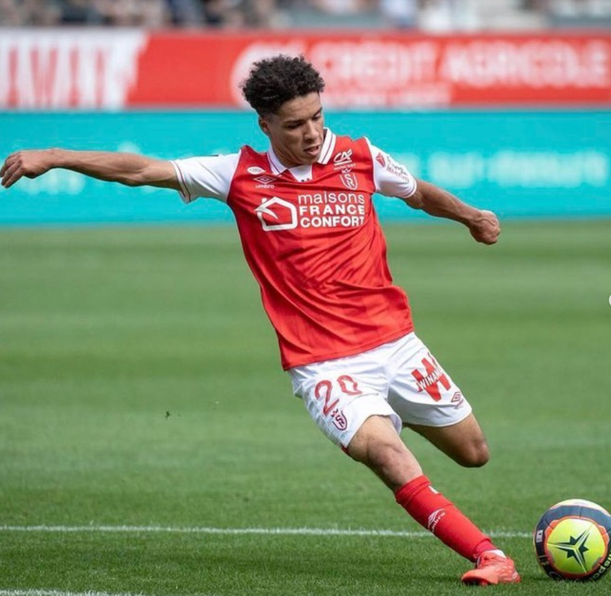 LFernandezAyala's tweet photo. Un talentazo de 1,69 y 23 años tiene el @StadeDeReims en Ilan Kebbal 🇩🇿 con un notable rendimiento en acciones clave de juego. Tras su préstamo con el Dunkerque, esta temporada participa en uno de cada 4 goles con el Reims. #Ligue1 #DataScouting #UnderData https://t.co/9GVn49HjNF