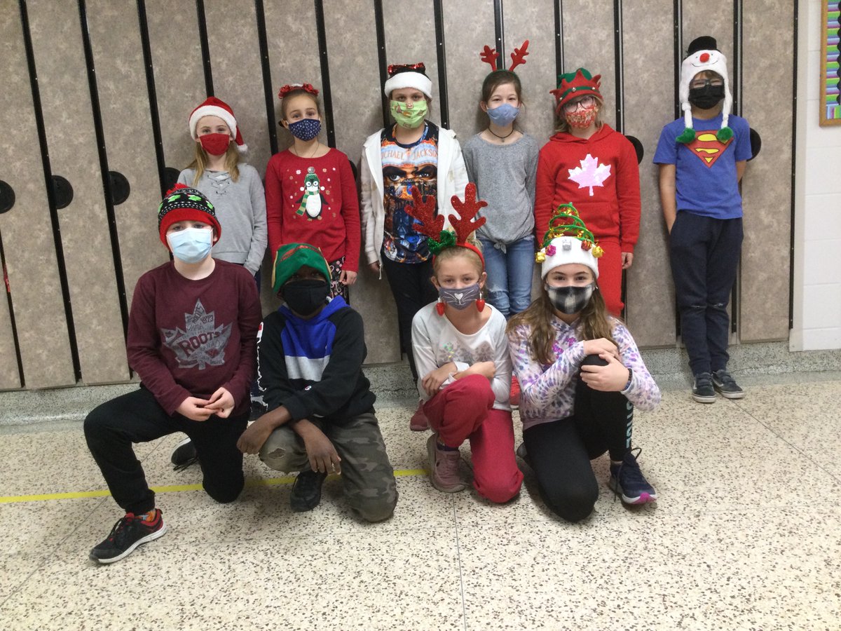 Festive Hat Day!! #GreatnessatGAG #DSBN