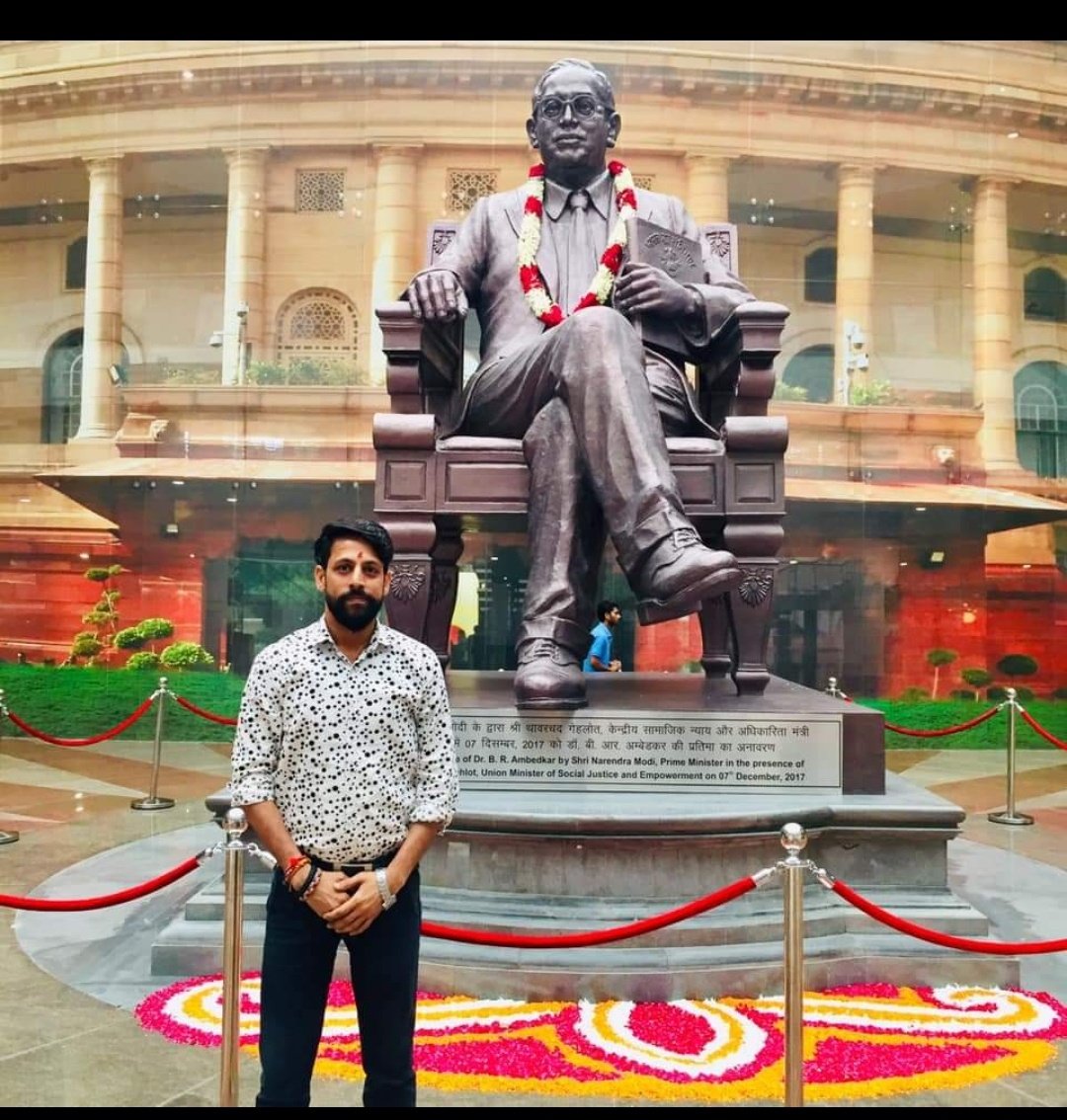 ग़रीबों,शोषितों के लिए आजीवन समर्पित,प्रखर राष्ट्रवादी, संविधानशिल्पी भारत रत्न बाबासाहेब बी॰आर॰अम्बेडकर जी के महापरिनिर्वाण दिवस श्रद्धापूर्वक नमन🙏🏻 

<a href="/narendramodi/">Narendra Modi</a> 
<a href="/naveenjindalbjp/">Naveen kr Jindal</a> 
@spsinghnew_