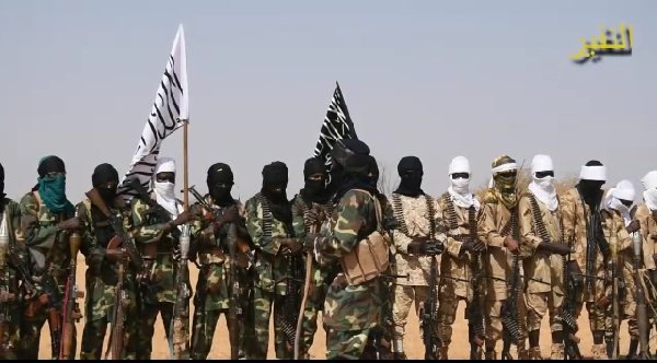 Ocisse691's tweet image. 🇲🇱#Mali --#Douentza dans une nouvelle vidéo de propagande la brigade du #Serma, composante du #JNIM affilié aussi au groupe #Ansarul_Islam du #Burkina🇧🇫 appelle au djihad en s'attaquant à l'ennemi pour ne trouve aucun moment de repos.