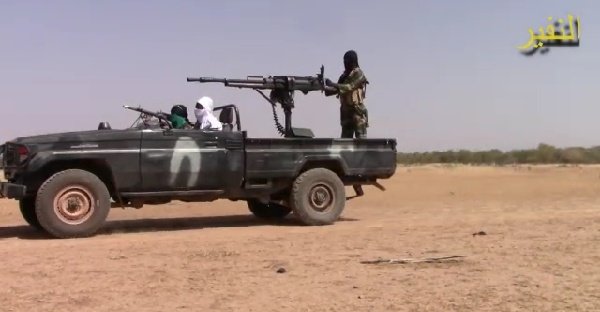 Ocisse691's tweet image. 🇲🇱#Mali --#Douentza dans une nouvelle vidéo de propagande la brigade du #Serma, composante du #JNIM affilié aussi au groupe #Ansarul_Islam du #Burkina🇧🇫 appelle au djihad en s'attaquant à l'ennemi pour ne trouve aucun moment de repos.