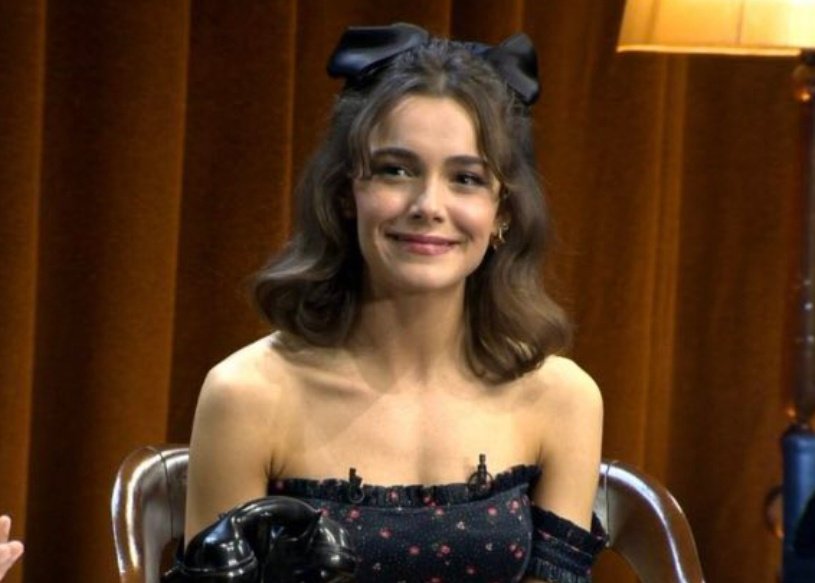 Kesinlikle 21 yaşında değil en fazla 2,5- 3 🤩❤️