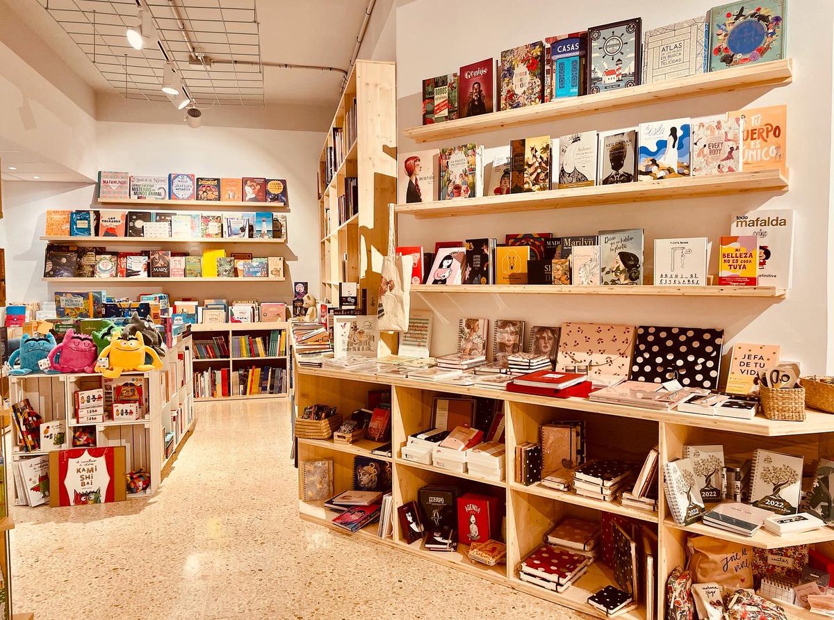 curolletes's tweet photo. ✨Nova Botiga!✨

Ens trobareu al c/Francesc Suau, 13

Dilluns a Dissabte

10:00-14:00
17:00-20:00

Vos esperam!!!🤍 https://t.co/gdEiLuXwb2