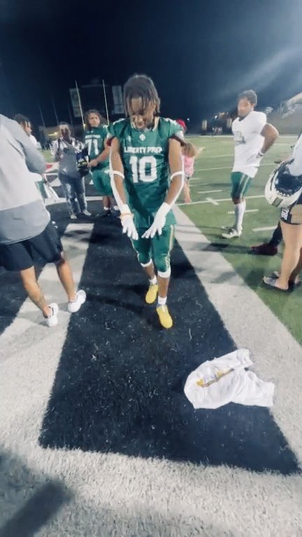 CaRonMason17's tweet photo. mission successfully 💍 couldn’t do it without the guys @LPSA_FREEDMEN https://t.co/gDEVSbDkD7