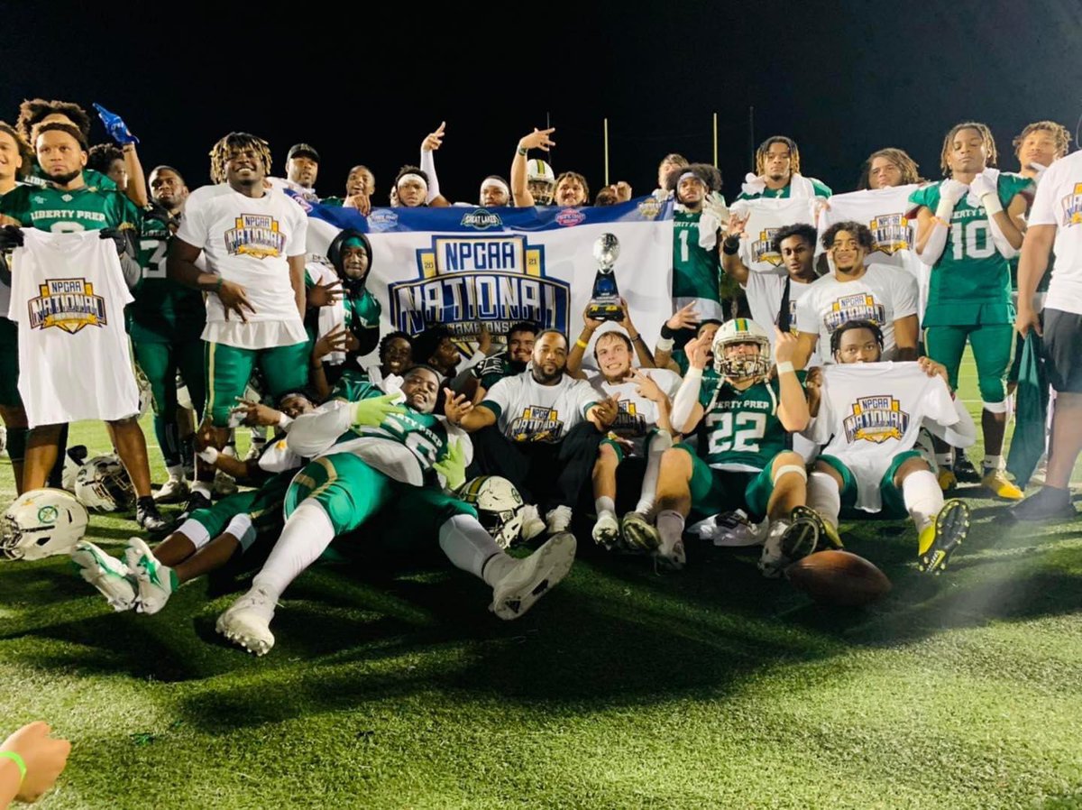 CaRonMason17's tweet photo. mission successfully 💍 couldn’t do it without the guys @LPSA_FREEDMEN https://t.co/gDEVSbDkD7