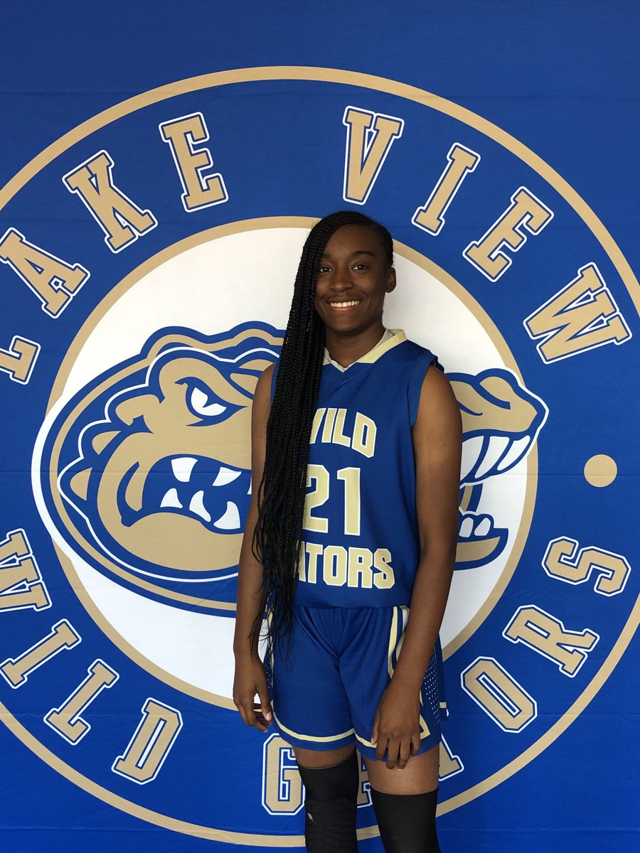 Congrats to janiyah waters for passing over 1000 points tonight..