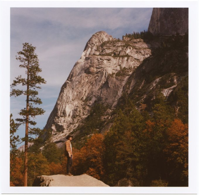 1 pic. Yosemite in the fall on 120 film https://t.co/Y6QHLgByFV