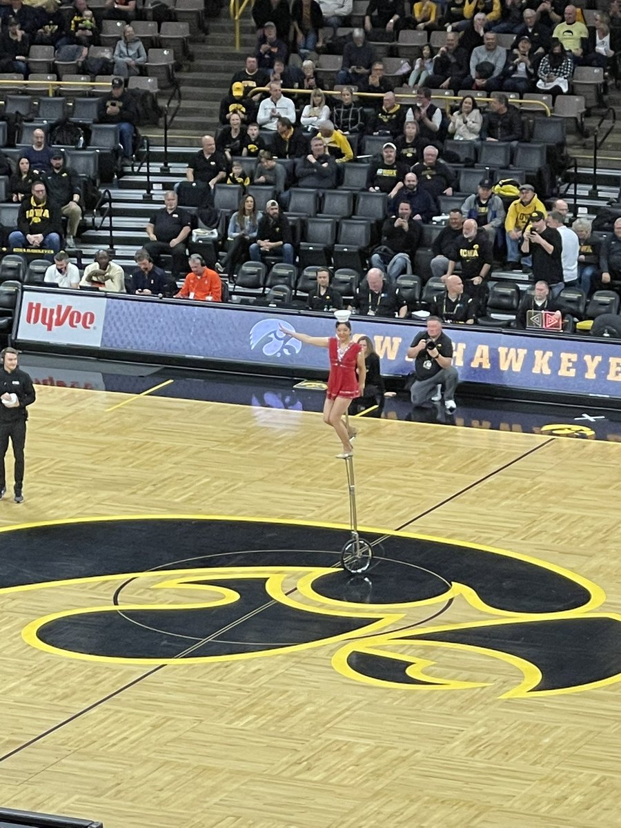 brbrown56's tweet photo. Red Panda live at Iowa City tonight @BarstoolBigCat https://t.co/sDYWBnuLg8