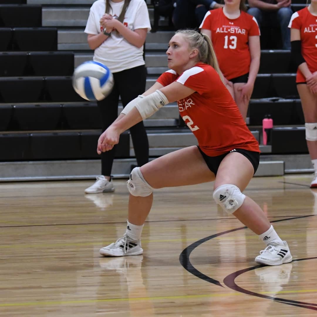 JonKlemme's tweet photo. Congratulations to Harrisburg Tiger Abby Meister on being named the 2021 South Dakota AA Miss Volleyball!! Abby played in the SD Volleyball All-Star Game on Sunday, December 5 and won the AA Miss Volleyball at the banquet prior to the match. #GoTigers #TigerProud https://t.co/hOv4BIQp1M