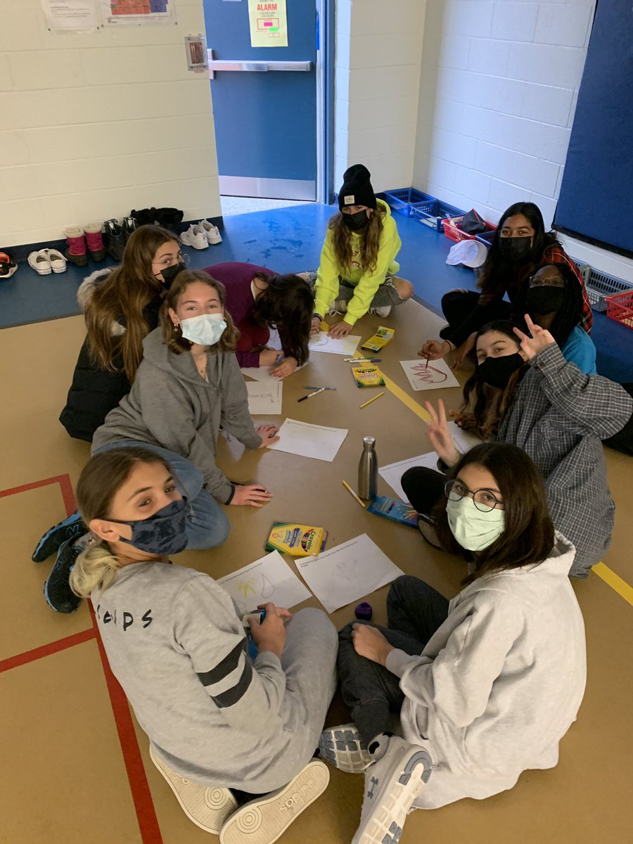 Miss Vaughan tweet media