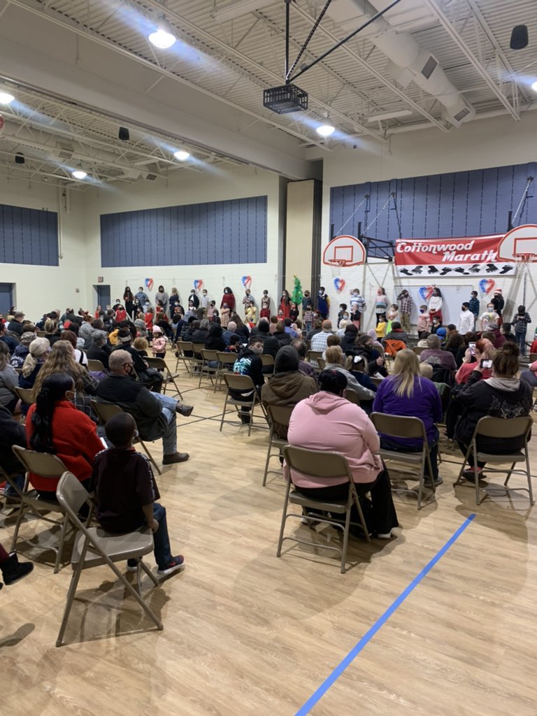 WeAreCottonwood's tweet photo. Fourth Grade program is off to an amazing start! #Why305 #CwCommunity https://t.co/sy7gHPFdXU