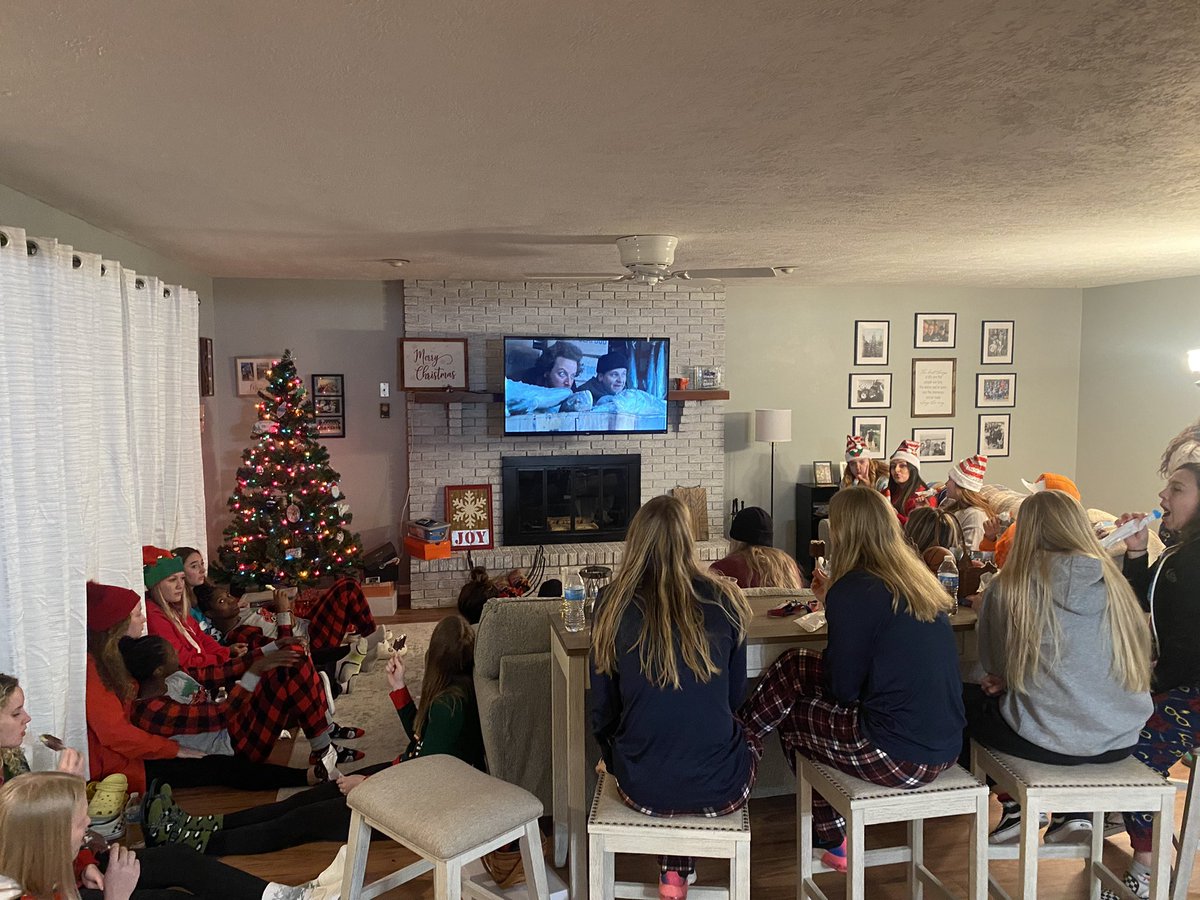 SCWarriorWBB's tweet photo. There is nothing quite like our annual Lady Warrior Christmas party. The Seniors decided instead of doing secret Santa we’d give back to others with Operation Christmas Child. An awesome night! #RunAsOne #MorethanBball #MerryChristmas #Thankful #WBBFamily https://t.co/3XLciyHOxV
