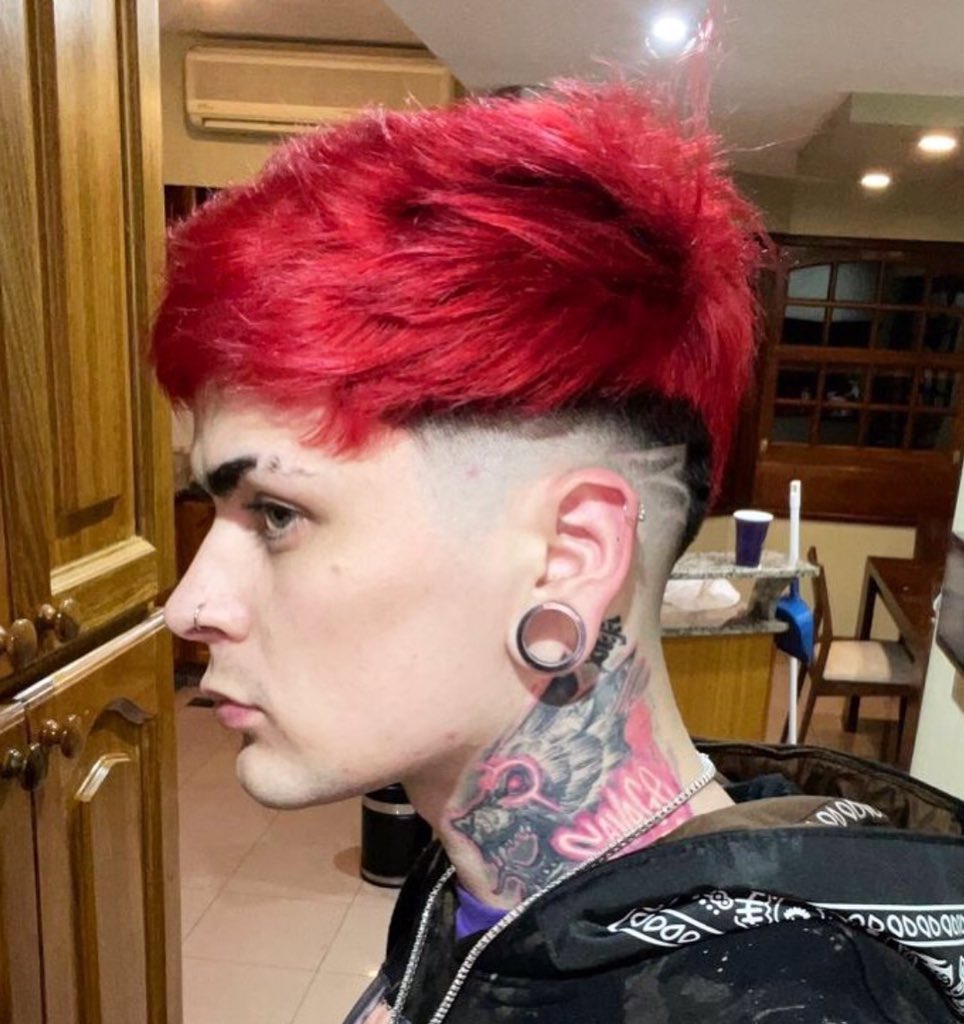 minuto d silencio por lit killah pelo rojo