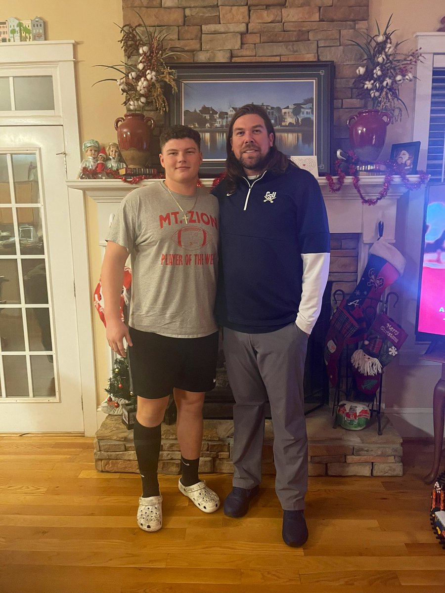 Had a great weekend on my official visit‼️thanks to @CSUFB <a href="/autrydenson/">autry denson</a> <a href="/CoachCoeling/">Aaron Coeling</a> and thank you <a href="/klaykoester/">Coach Klay Koester</a> for coming by the house today‼️