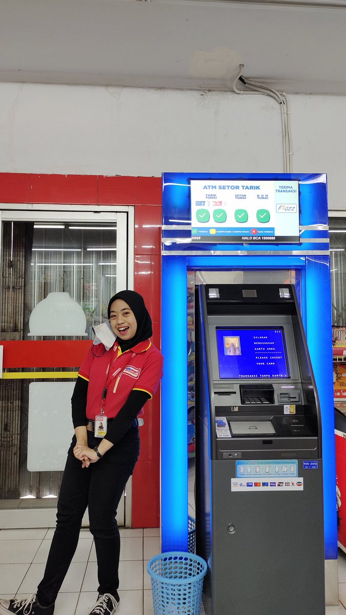 aasin_'s tweet photo. Ga kerasa udah mau 7 bulan jadi mbak mbak alfamart, jadi istri nya kamu kapan ya? https://t.co/5PvcOcOpVt