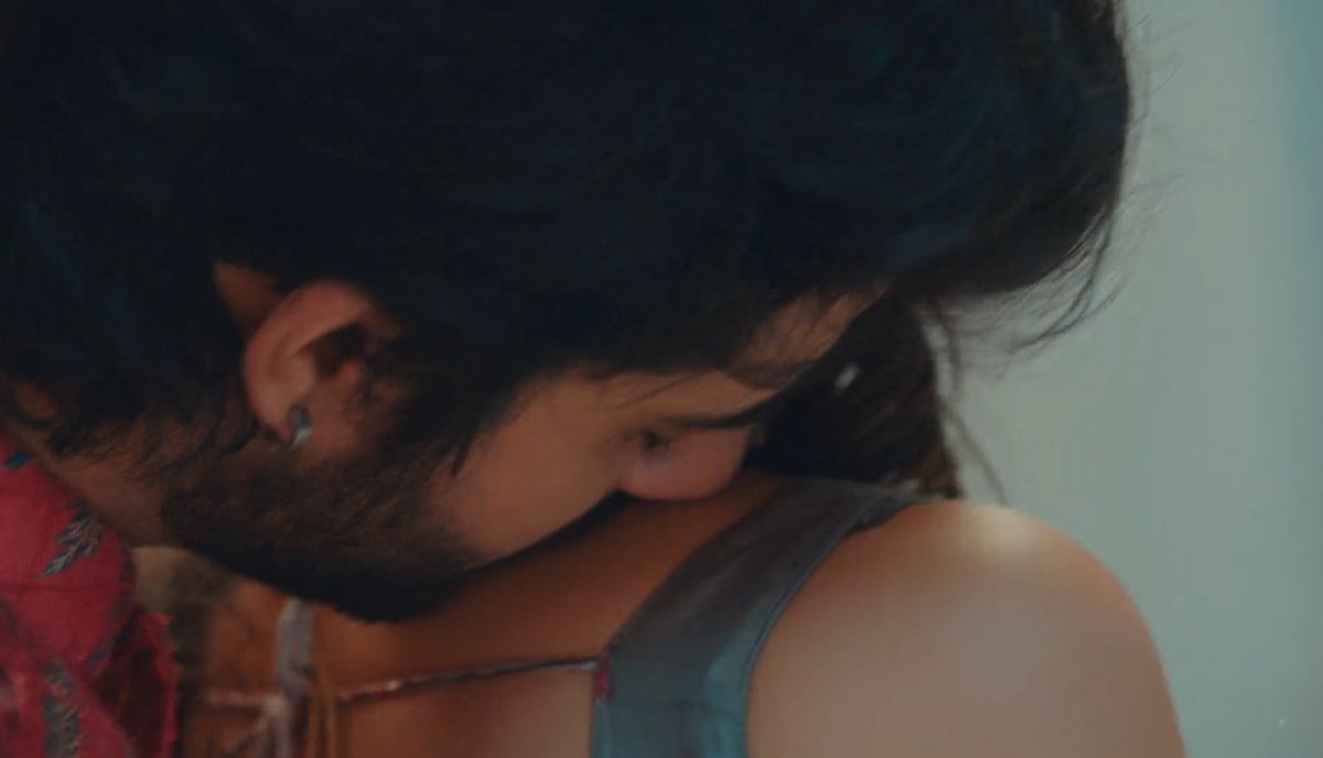 The kissess continue 💋💋

On the eyelid neck back 🥵

#RuSha #AbrarGun #YehHaiChahatein