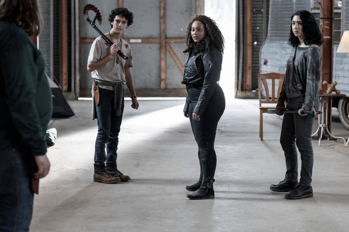 TWDWorldBeyond tweet media