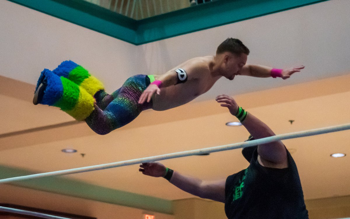 dpw102's tweet photo. All or Nothing Wrestling (@aonprowrestling) -- Dealers Choice (12/6/2021)

Galleria, Johnstown, PA

@ManChild1990 ready to neutralize his high flying opponent. https://t.co/V75VfWMj8b