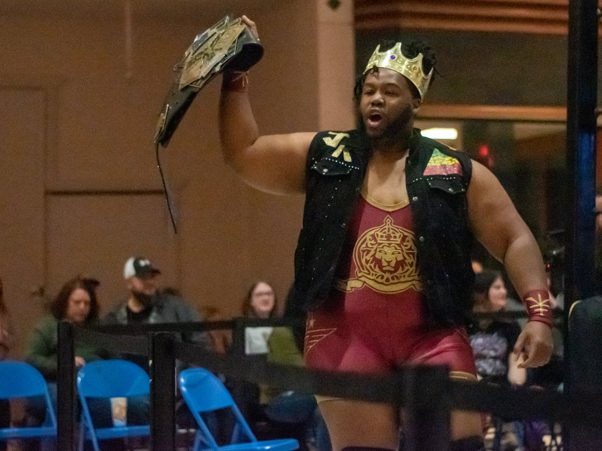 dpw102's tweet photo. All or Nothing Wrestling (@aonprowrestling) -- Dealers Choice (12/6/2021)

Galleria, Johnstown, PA

@Jai_Kole makes his entrance before an intense Falls Count Anywhere match. https://t.co/NEOY9TZscp