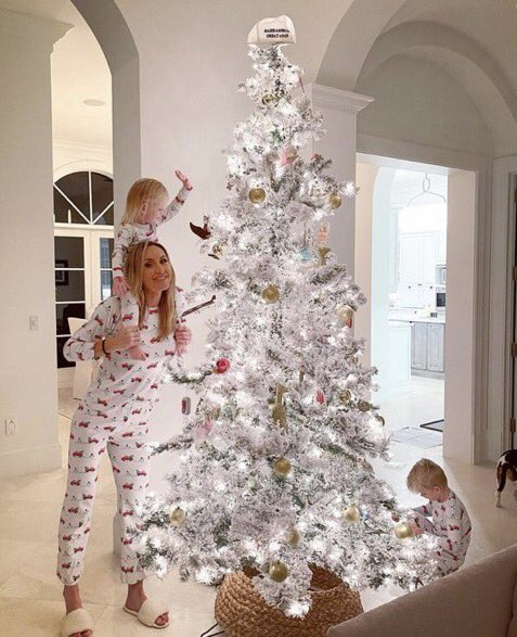 Kate 🪬🤍🇺🇸 tweet media