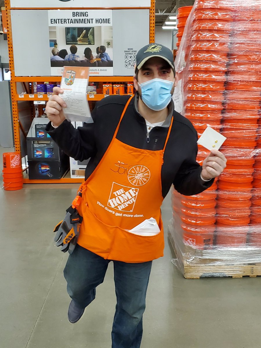 Thank you <a href="/JonJonny1021/">Jon Marzoa</a> for being our Holiday Captain at <a href="/NFlintHomeDepot/">North Flint HD</a> 2765. We appreciate everything you do!