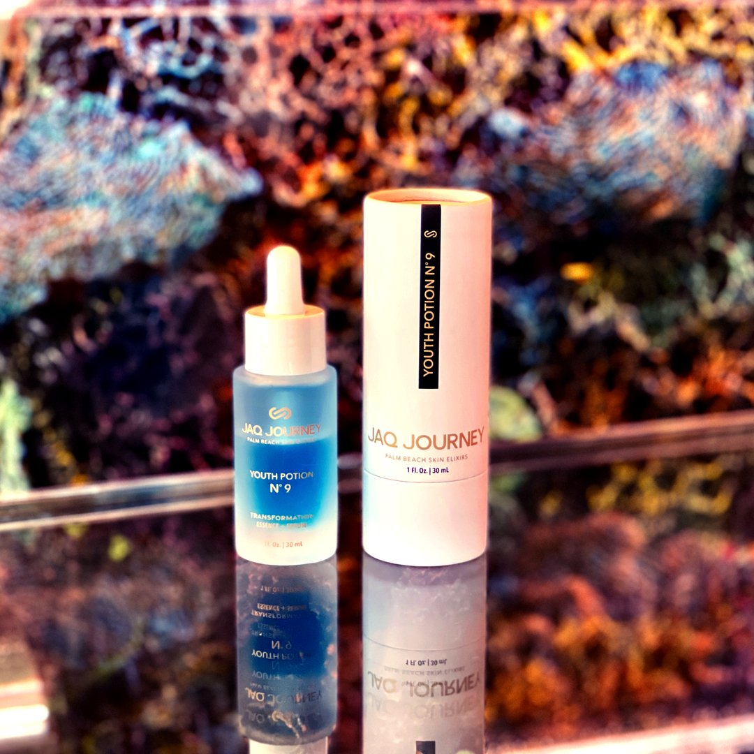 palmbeachedits's tweet photo. I never leave home without my Youth Potion N°9! @jaqjourney Here at the gorgeous fish bar @thebreakers 
#thebreakerspalmbeach #palmbeachliving #palmbeachskinelixir #skinelixir https://t.co/MzcVIdwP1H