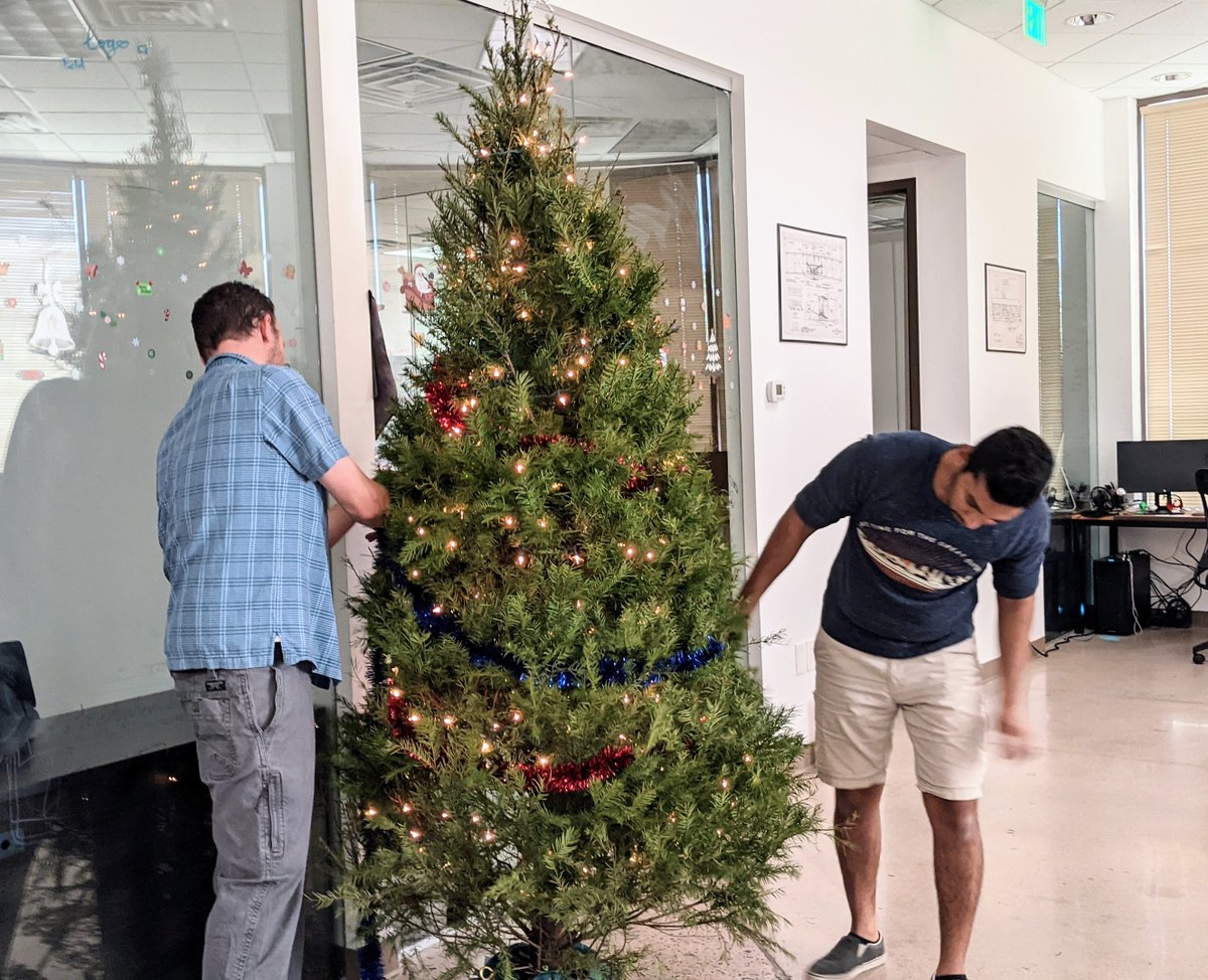 aptus_ai's tweet photo. It's the most wonderful time of the year 🎄🎅🎁❄️

#christmasdecorations #officechristmas #christmas2021 https://t.co/rC2mnlfRPK