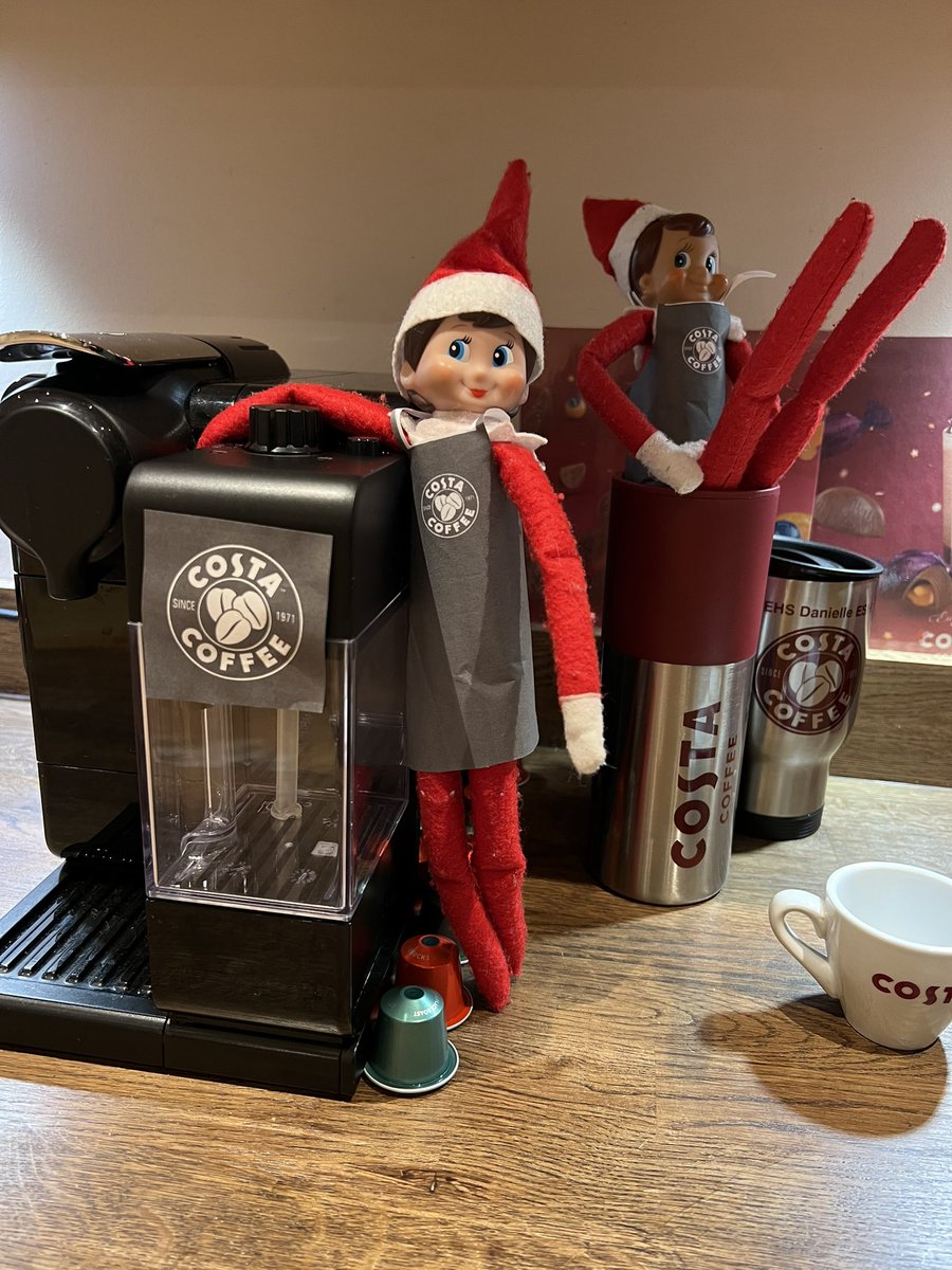 MrsDanielleB's tweet photo. @CostaCoffee I think you might have some new Baristas to train over the Christmas period! 🎅🏻 #elfontheshelf https://t.co/8NBqjtvwHp