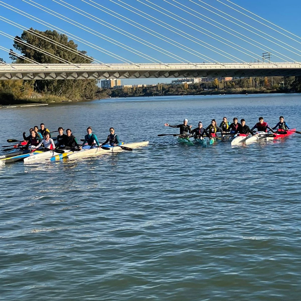 piraguismoextre's tweet photo. 🔚Fin de la concentración 🟢⚪️⚫️
📊Finalizada ya la concentración que hemos estado realizando desde la @piraguismoextre, en el @CEAR_Andalucia
🚣🏼‍♀️Nuestr@s palistas y técnicos han hecho un trabajo muy productivo y satisfactorio estos días...seguimos trabajando 💪🏽💪🏽🔜 https://t.co/dETnQehsmA
